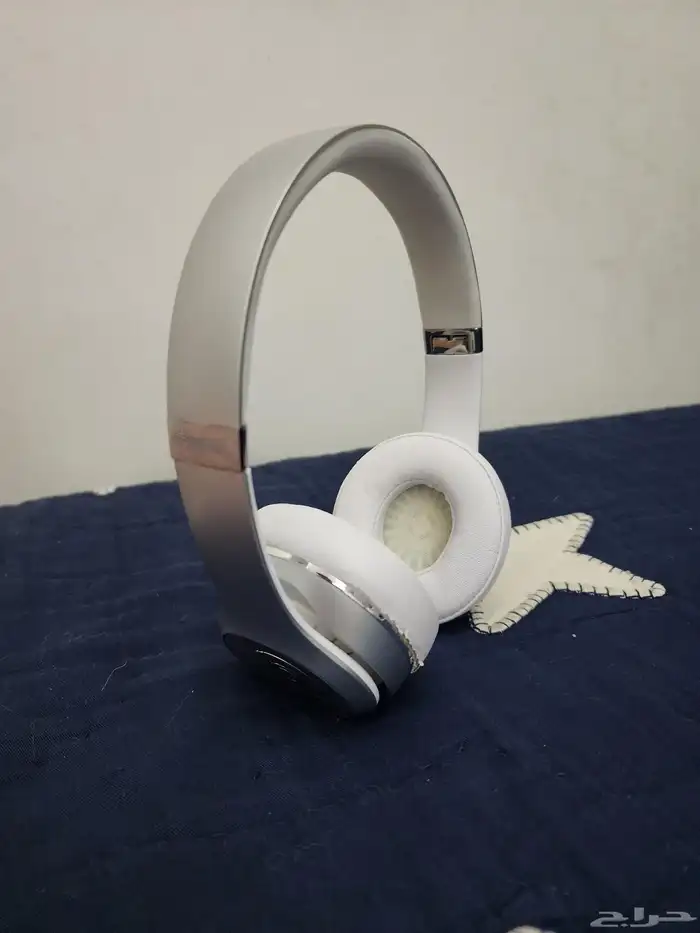 سماعة beats solo 3 wireless 2