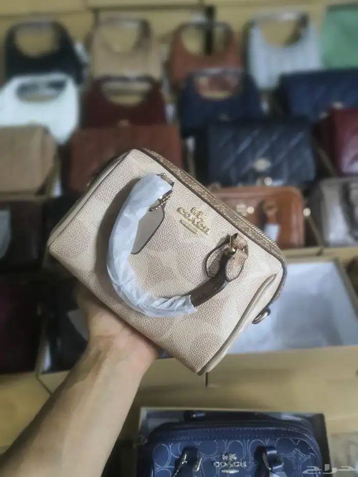 شنط كوتش درجى اولى مع كامل الملحقات 0
