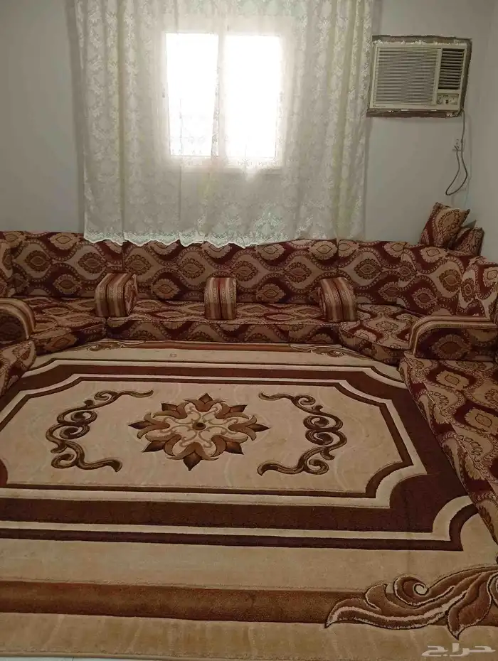 مجلس ارضي نضيف على سوم 0