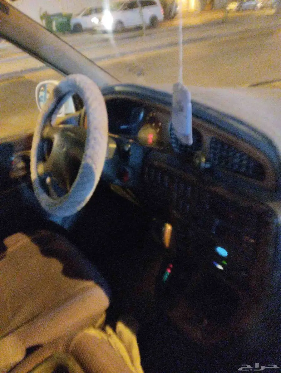 kia carnival 2002 mobile. 4
