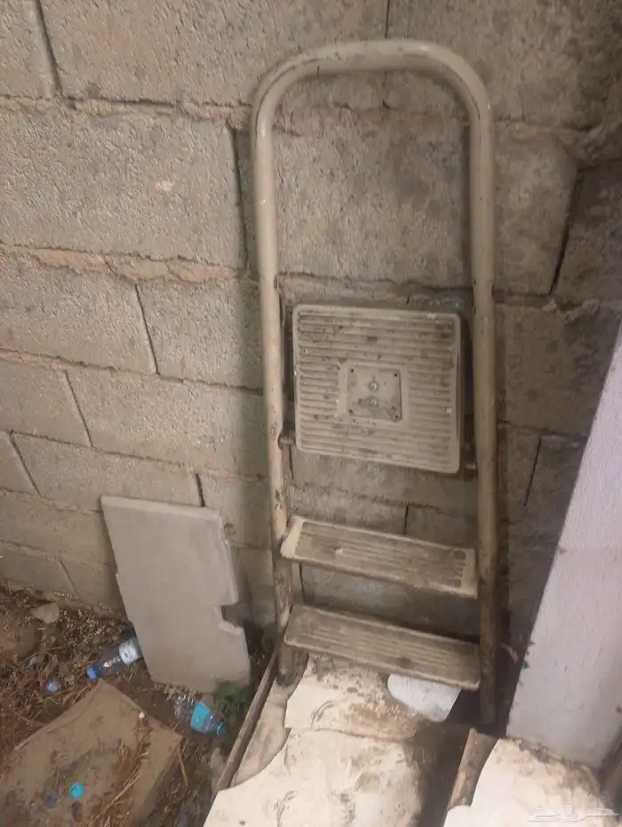 سلم نص متر 0