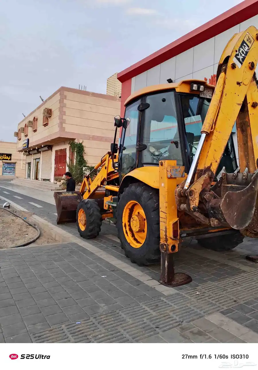 حفار JCB2008 0