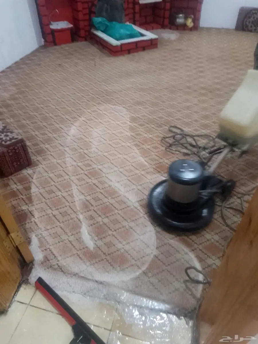 شركة تنظيف منازل تنظيف خزانات تنظيف مفروشات 11