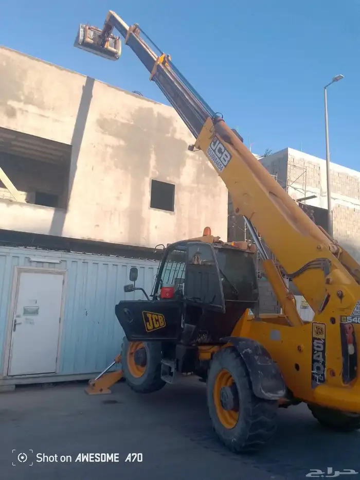 رافعه جي سي بي للرفع المواد البناء 1