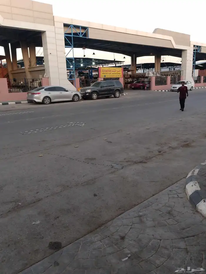 توضيب مكان. وا قيرات جميع انواع السيارات 1