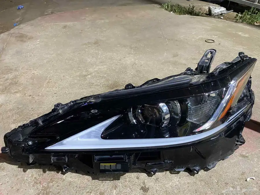 شمعه لكزس es350 مديل 20020 2