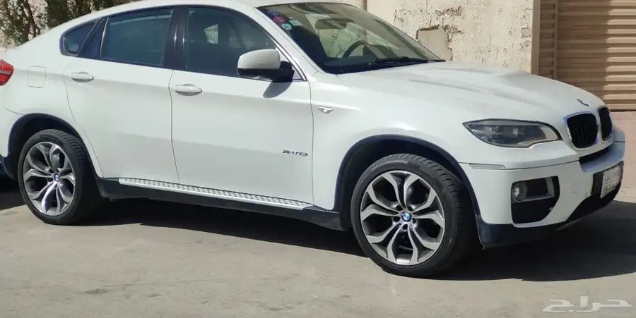 BMW X6 xDrive35i موديل 2014 - أبيض - فل كامل 8