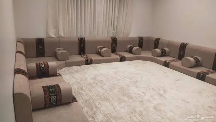 تنجيد وتفصيل كنب وستائر  باطرمه 9