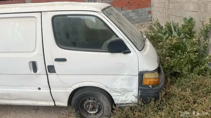 باص تويوتا موديل 2000 3