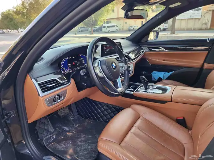 بي ام دبليو 730Li 2022 ( بحالة الوكالة ) 9