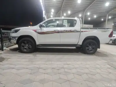 Toyota Hilux petrol automatic 2025 0