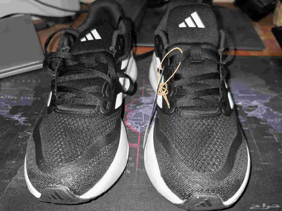 حذاء رياضى مقاس 38 adidas running shoe 3