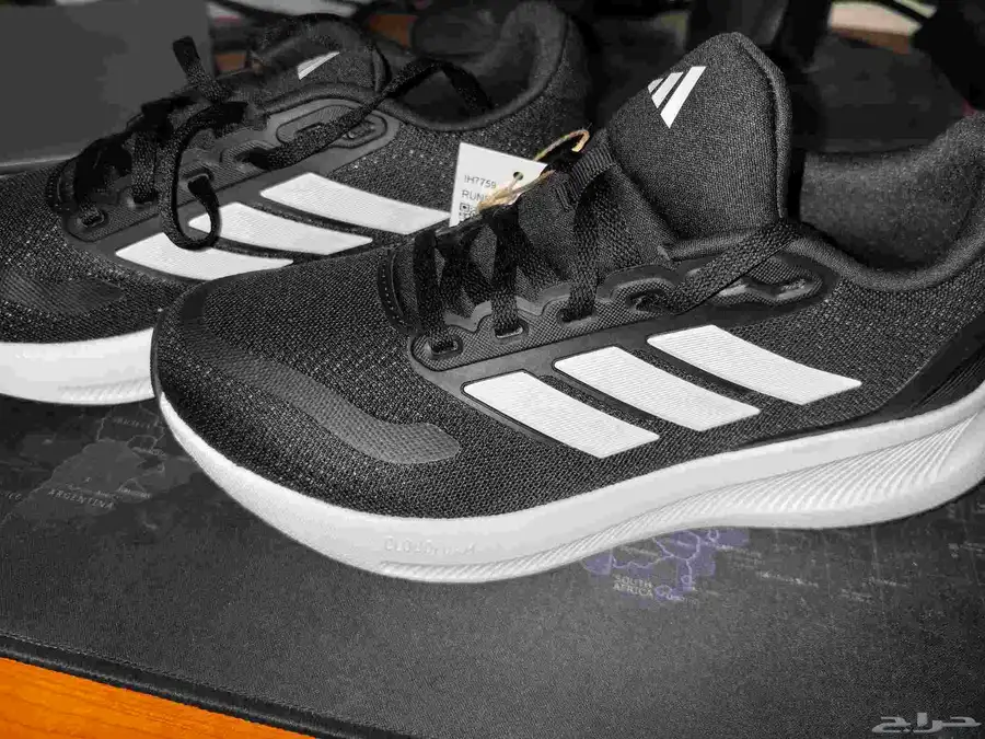 حذاء رياضى مقاس 38 adidas running shoe 4