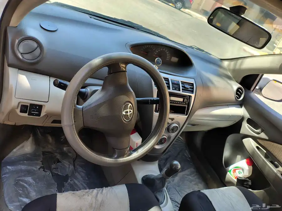 Toyota Yaris 2010 3