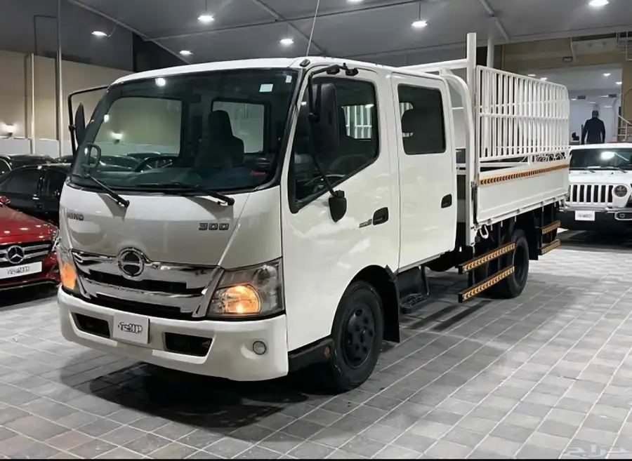 Hino xzu710 L 1