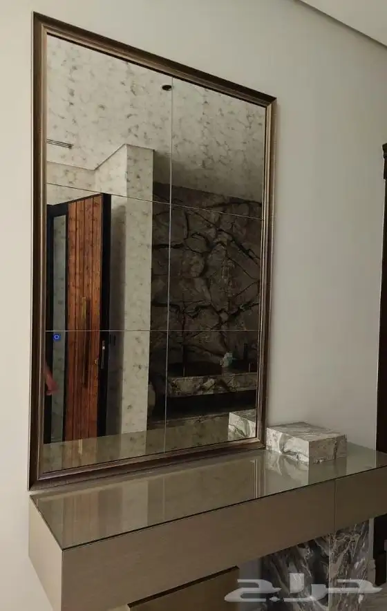 مرايا ساده بإضاءة LED أنيقة وعصرية 9