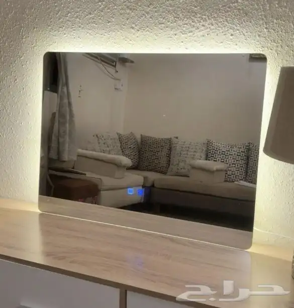 مرايا ساده بإضاءة LED أنيقة وعصرية 6