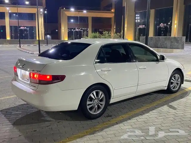 هوندا أكورد 2005 2