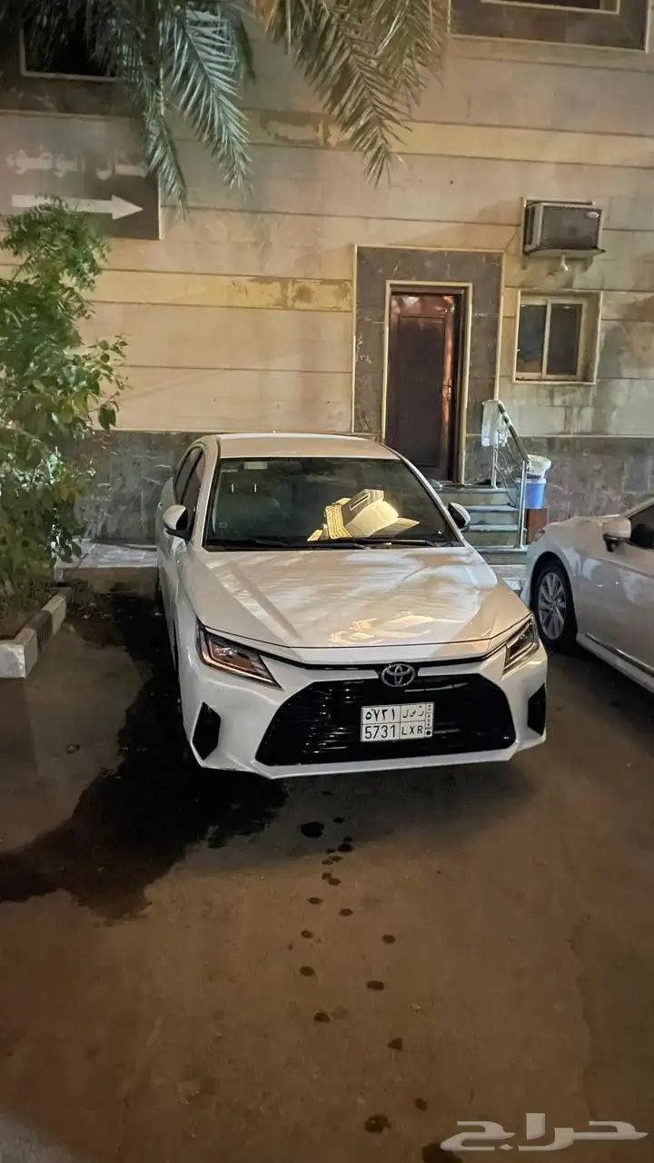 Toyota Yaris YX full option 0