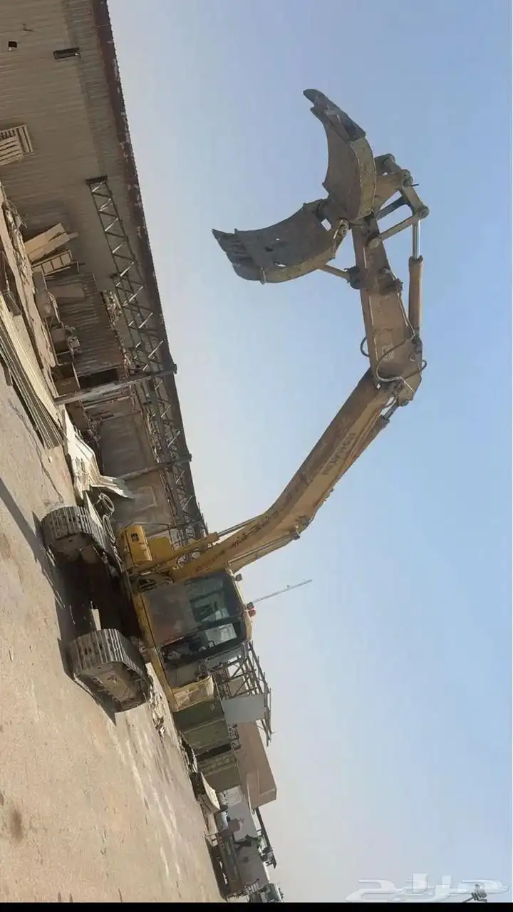 كماشة بوكلين كفرات جنزير تحميل سكراب حجره للايجار 2