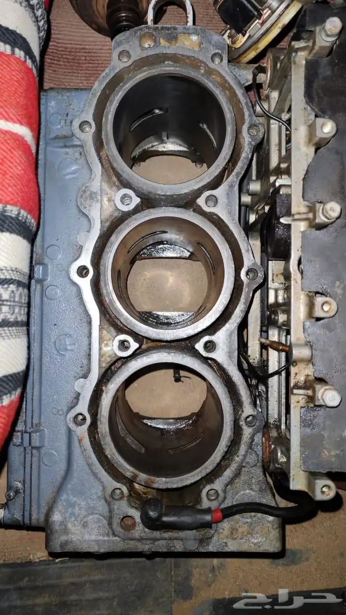 قطع غيار مكائن ياماها بحريه 85 او 75 للبيع 3