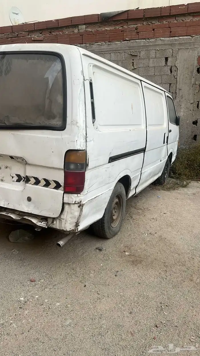 باص تويوتا موديل 2000 2