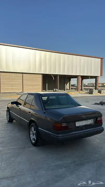 مرسيدس موديل 91 تحمل لوحة مميزة 6