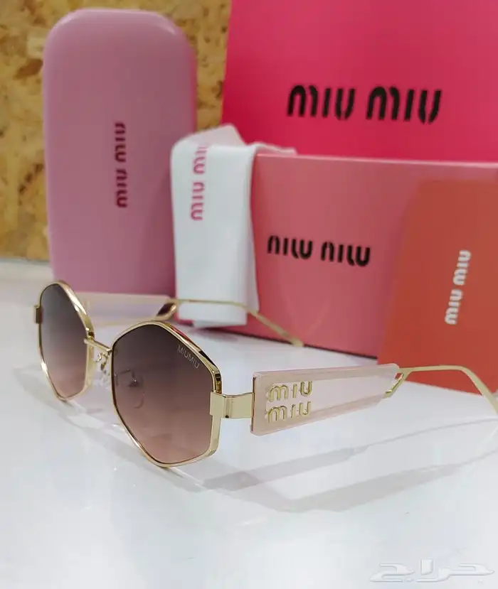 نظارات ميو ميو مع ملحقاتها 8
