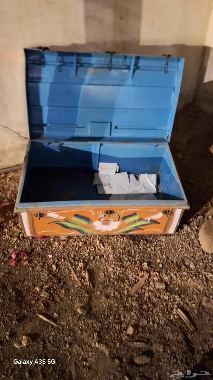 للبيع أغراض قديمه 8