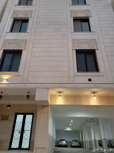 للبيع شقة وملحق جديدة بالشرائع 0