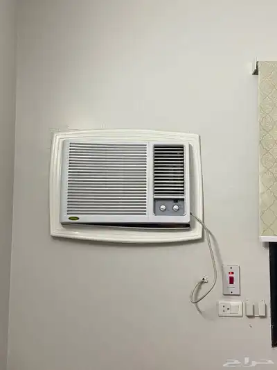 اثاث كامل للبيع 2ثلاجه 1فريزر 1مكيف اسبلت 24- 5مكيفات شباك 10