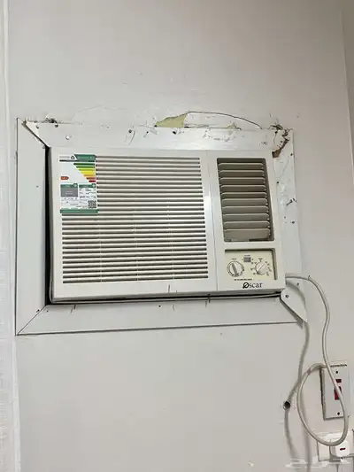 اثاث كامل للبيع 2ثلاجه 1فريزر 1مكيف اسبلت 24- 5مكيفات شباك 8