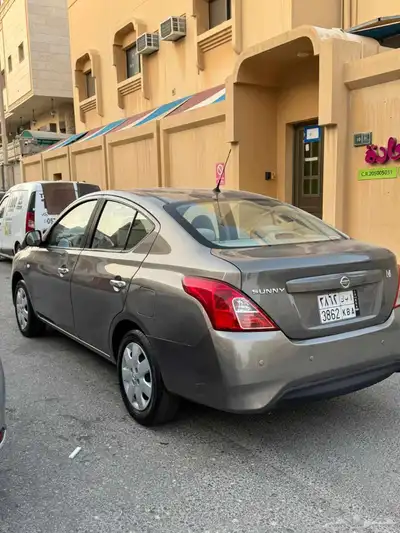 للبيع صني موديل 2020 ممشى 80 الف 1
