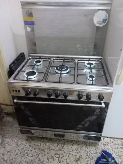بوتاجاز إيطالي شغال الاشعال الذاتي.. ثلاجه 16 قدم نضيفه مره 0