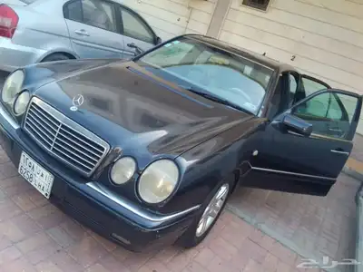 مرسيدس موديل 97 فل فتحة بدي ماكينة جير على الشرط حجمها 230 0