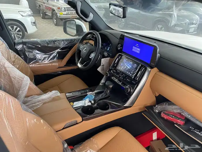 لكزس LX 600 BB موديل 2025 خليجي عماني 9