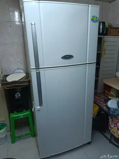 عفش للبيع ثلاجه فران 2 مكيف اسبلت 2 دبه غاز غساله دولاب 1