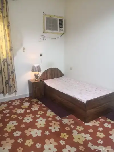 تكييف شباك و2 سرير اطفال وطني للبيع 5