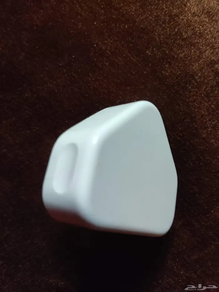 شاحن ايفون اصلي 0