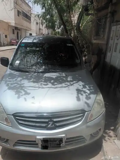 سيارة عائلية مستوبيشي Z7 L200 1