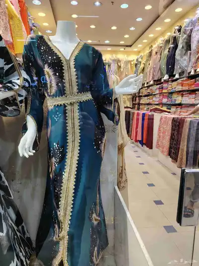 عبايات جديده والسعر لقطه 1