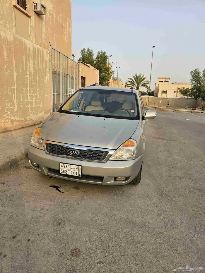 كيا كرنفال 2012 للبيع 0