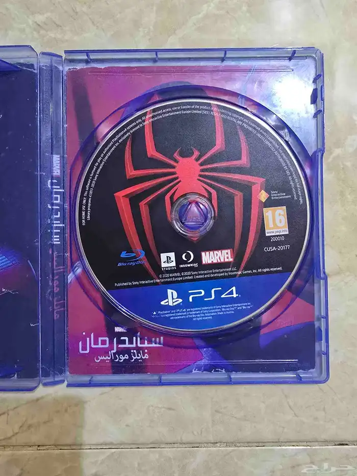 أشرطة سوني 4 8