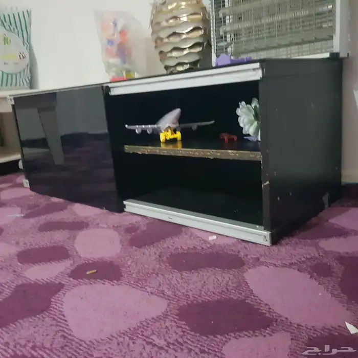 طاوله الشاشه 1