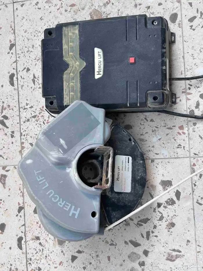 للبيع دانمة كراج الرائد Hercu Lift 0