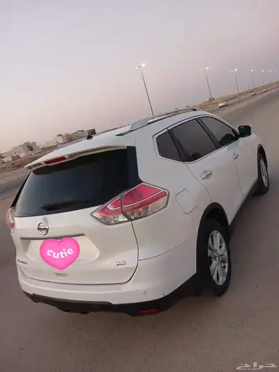 نيسان اكس تريل 2015 2