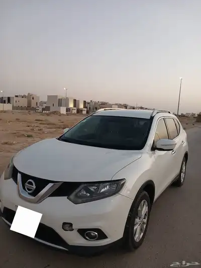 نيسان اكس تريل 2015 0