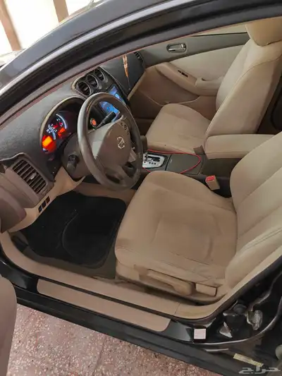 Nissan Altima 4