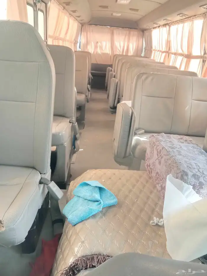 ايجار باص كوستر 30 راكب مع سواك فندق مطعم مطار 4