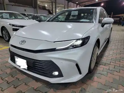 كامري LE بنزين 2025 1
